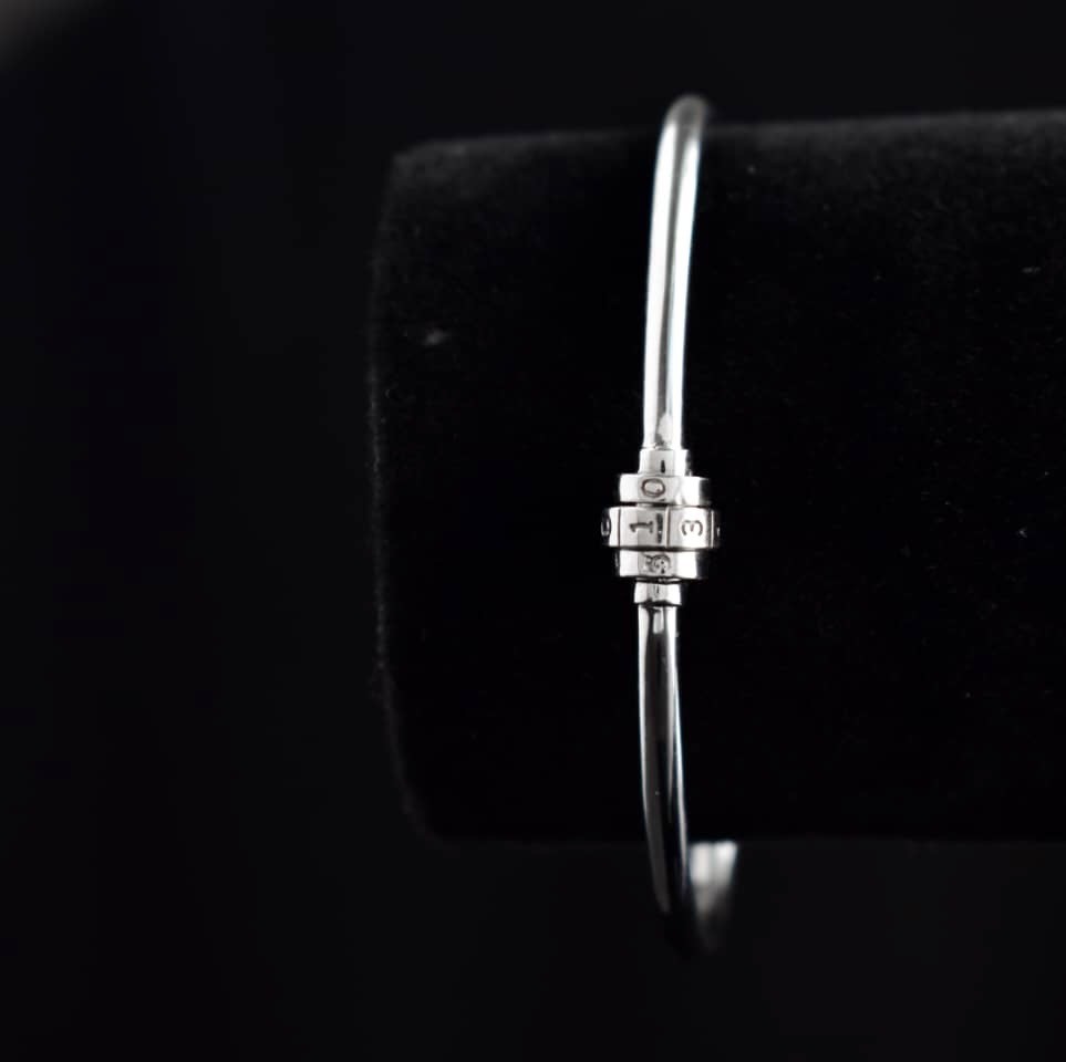 اسوارة نسائي