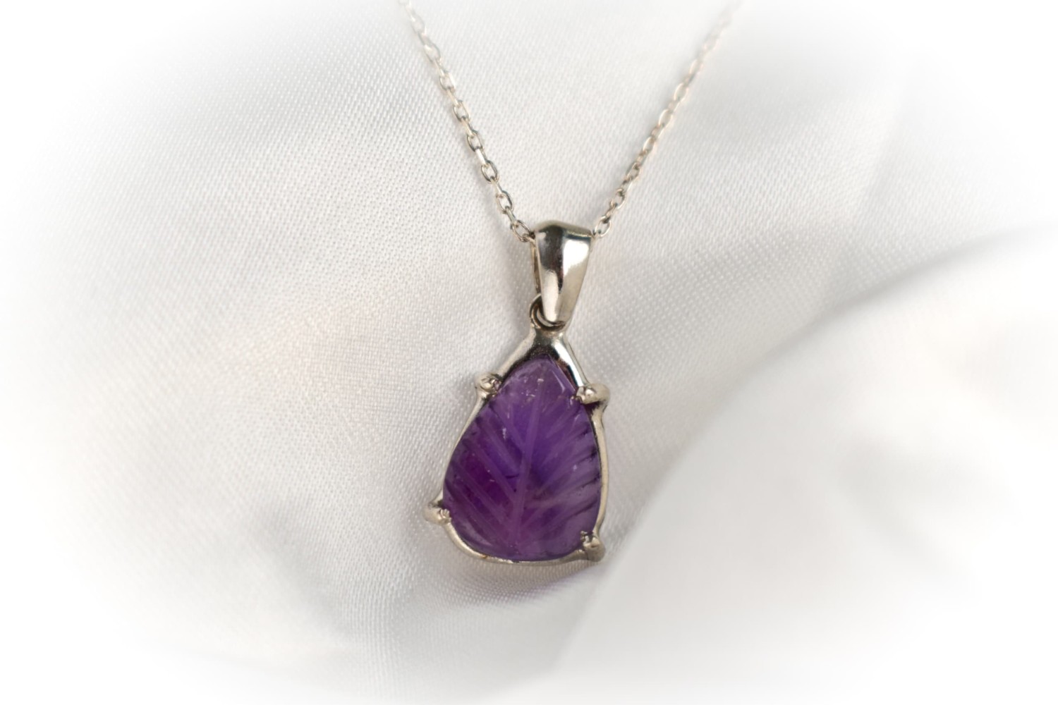 تعليقة اماتست